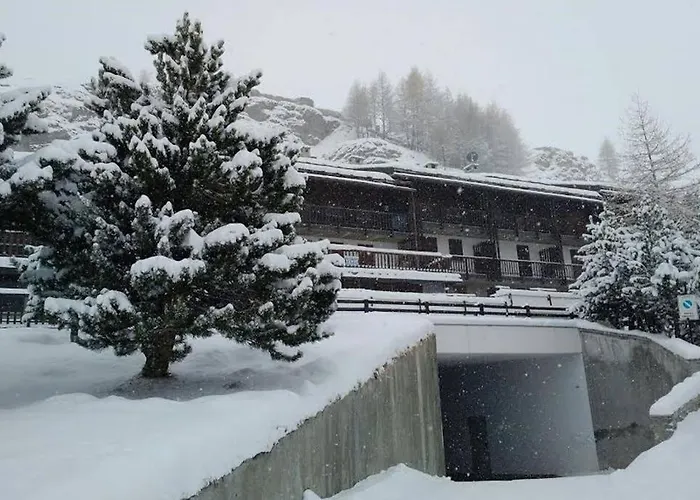 アパート Cervinia Martino